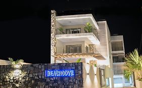 Beachcove Apartment 2